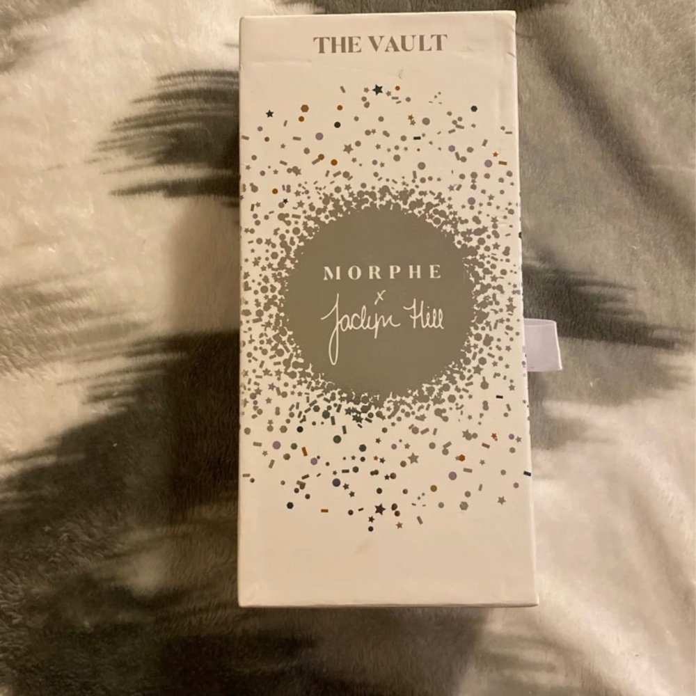 Jaclyn hill x Morphe vault palettes